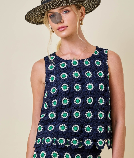 CROCHET KEYHOLE TOP