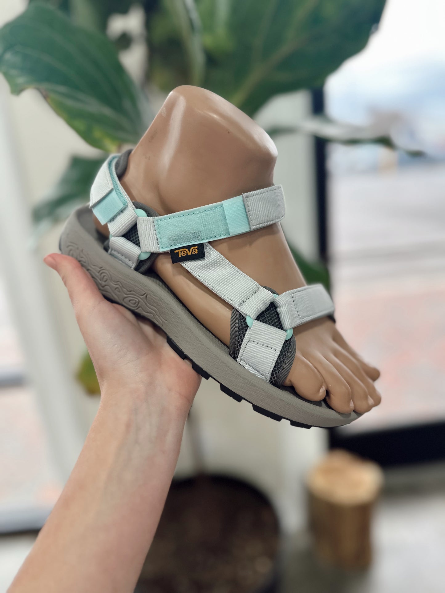 W HYDRATREK SANDAL- LURK
