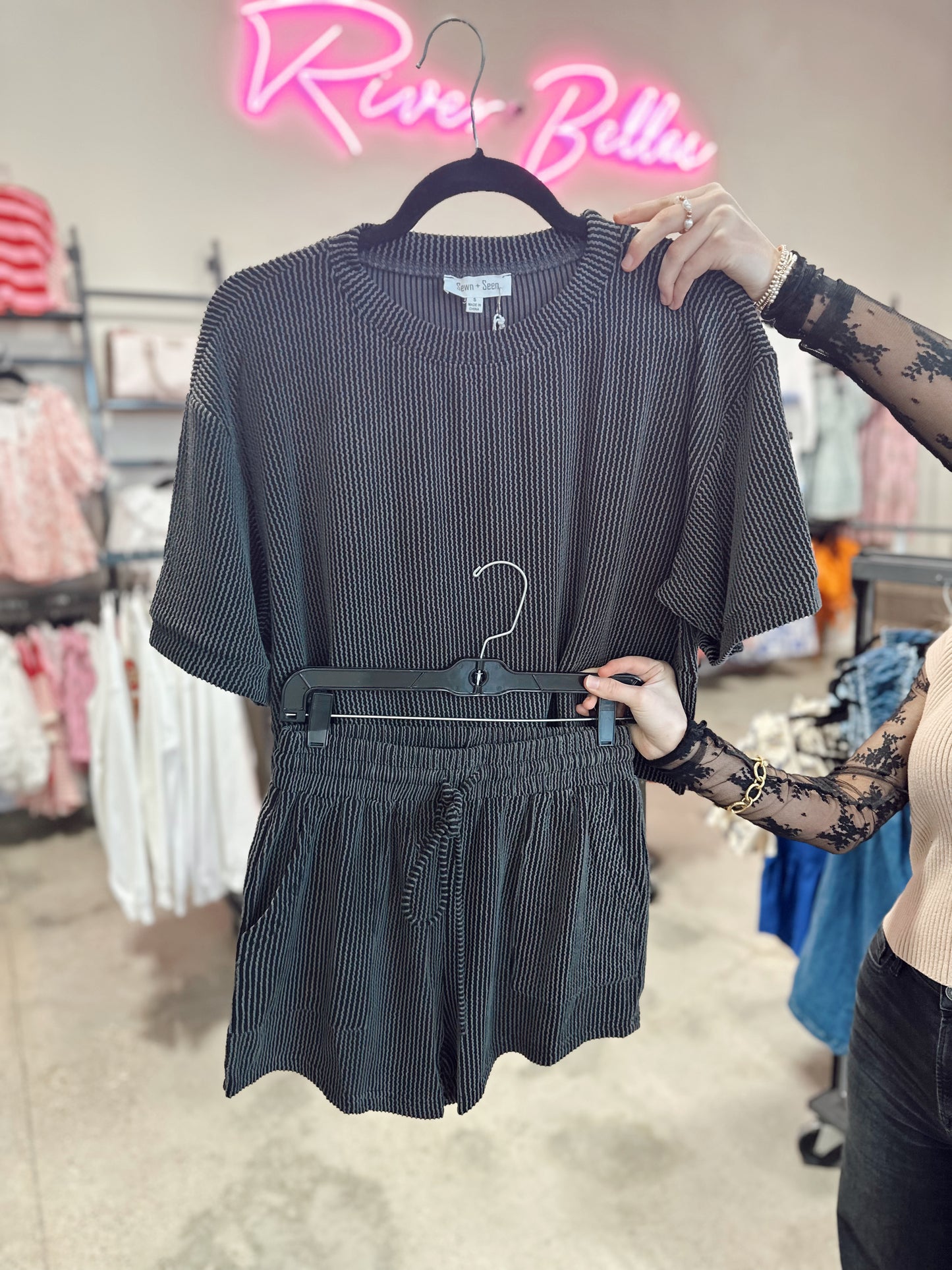 RIBBED ROUND NECK SET