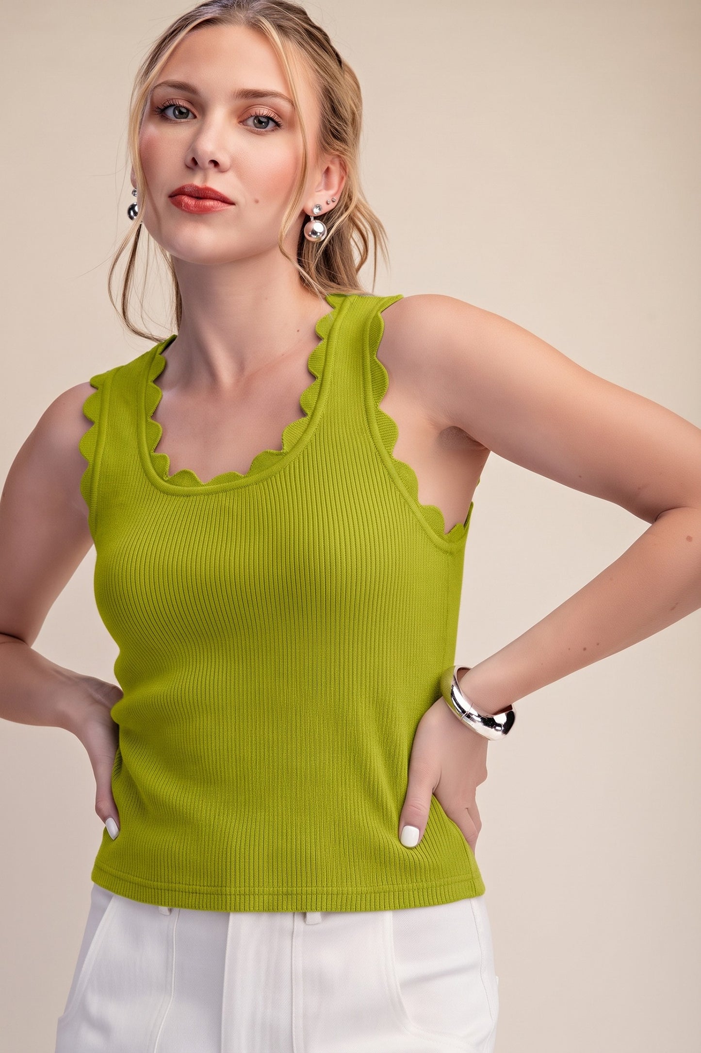 SCALLOP SCOOP NECK-GT9874