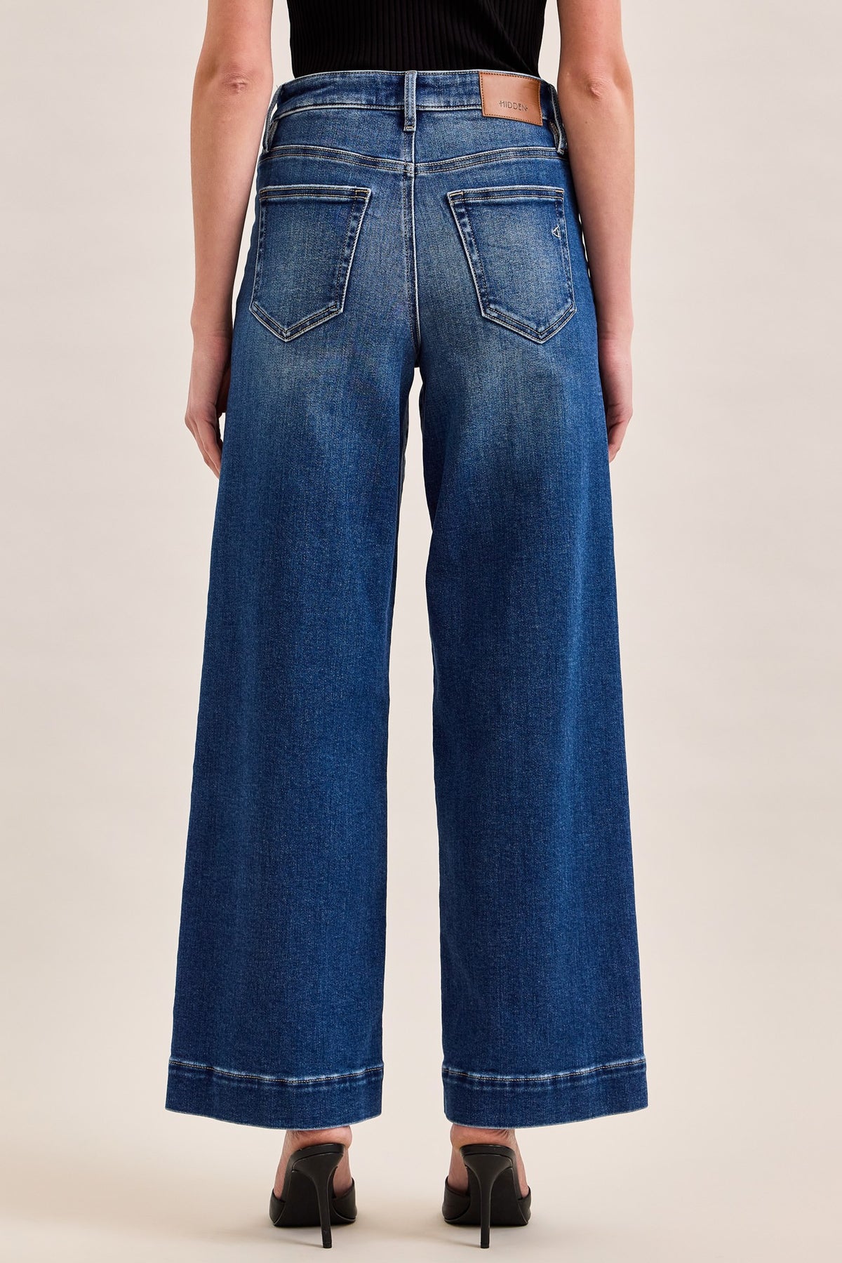 HIGH RISE DARK WASH