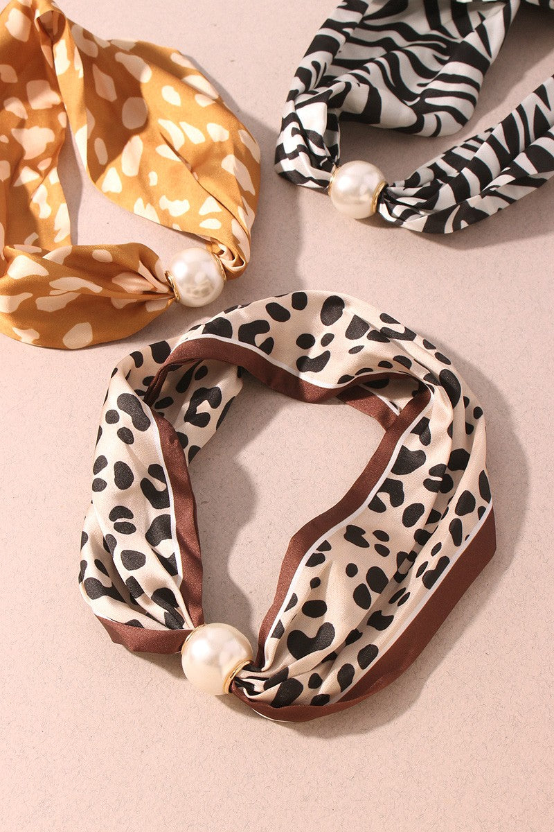ANIMAL PRINT SCARF NECKLACE