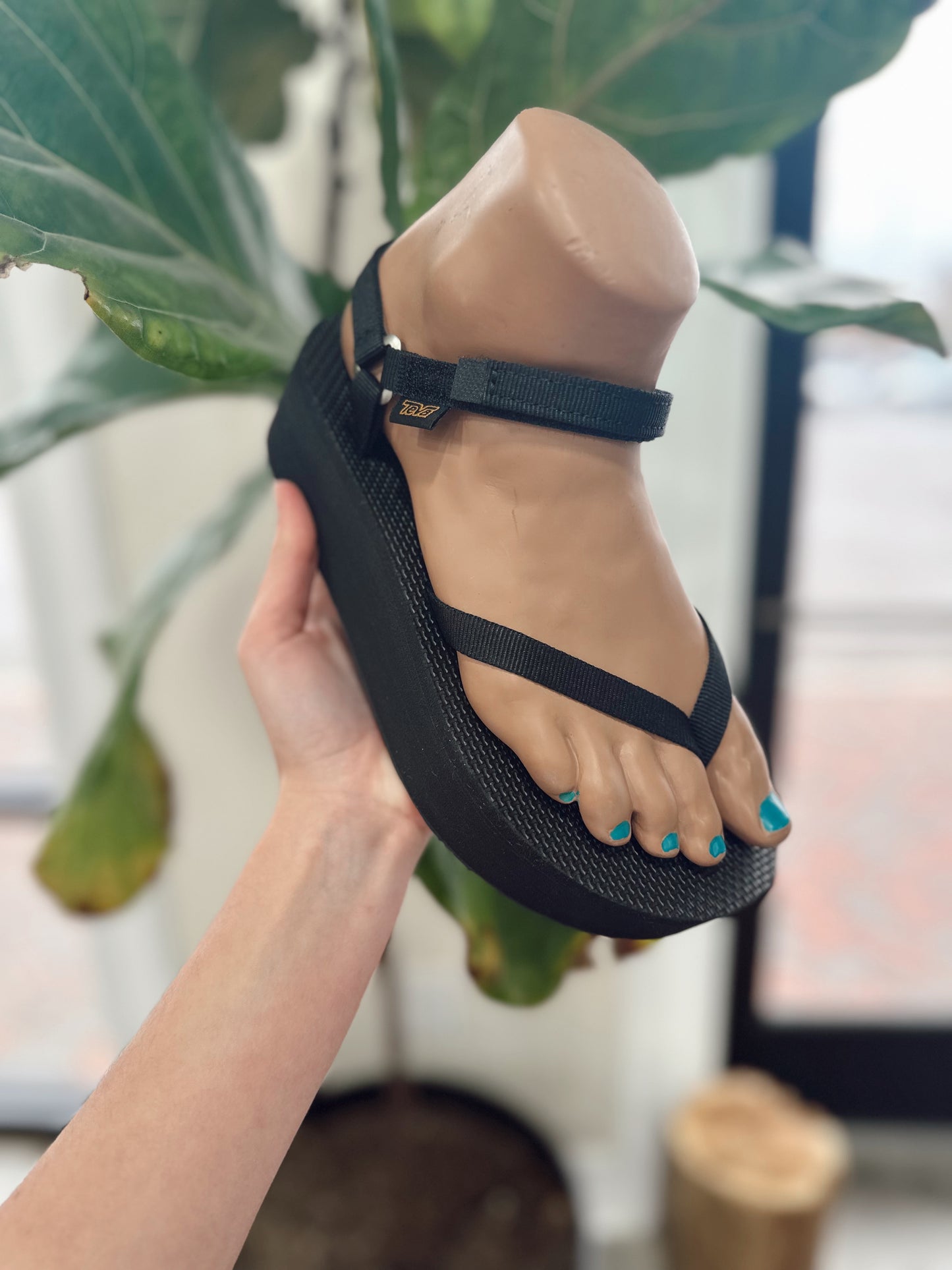 W FLATFORM SANDAL SLIM